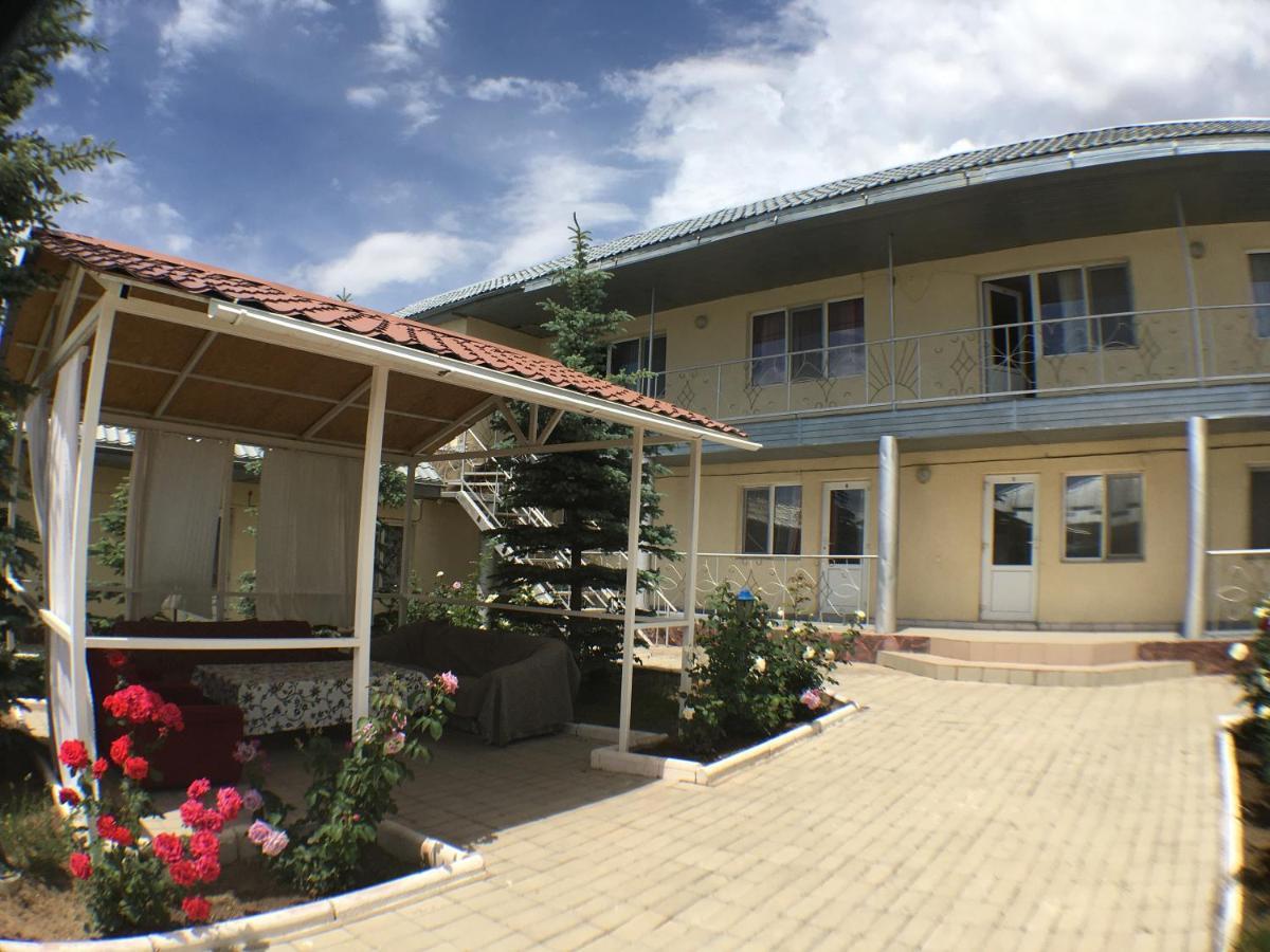 Эдем Hotel Cholpon-Ata Ngoại thất bức ảnh